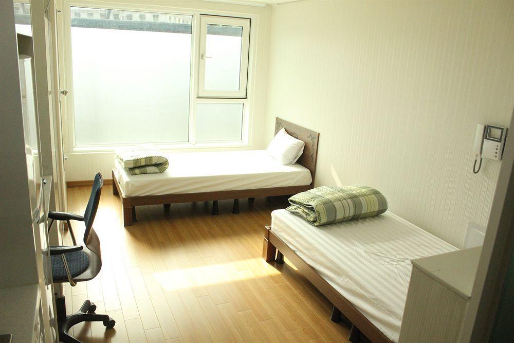 Hostel Phil House Guri Exteriér fotografie