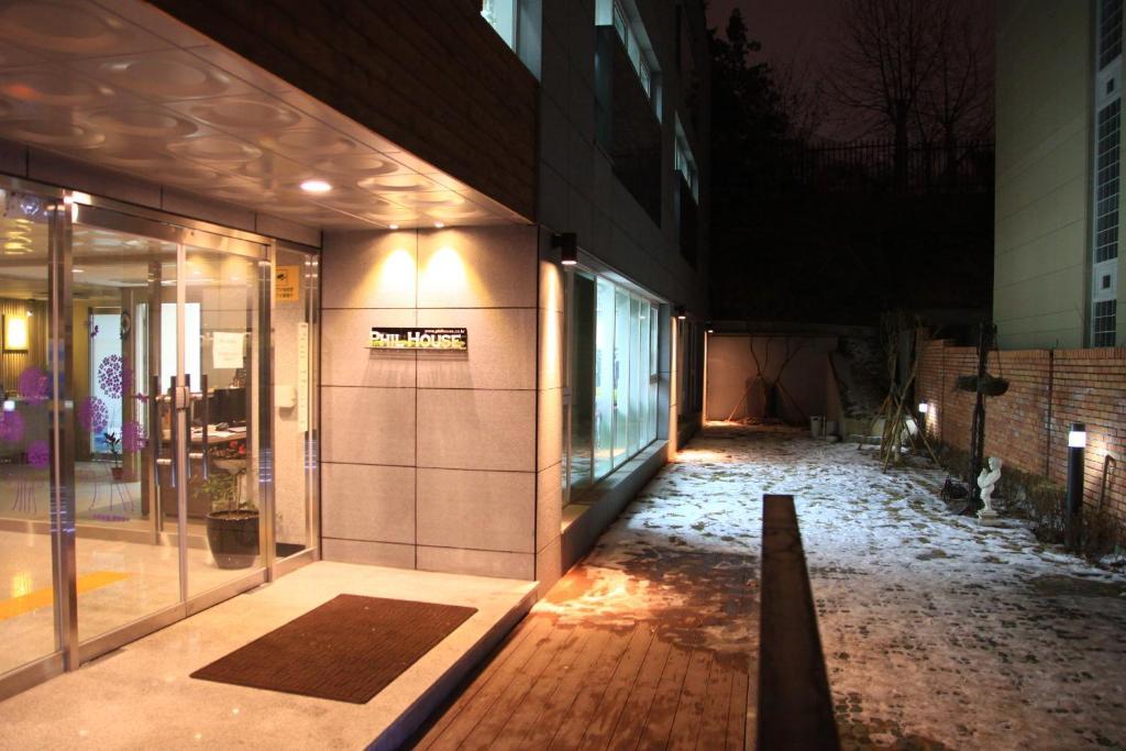 Hostel Phil House Guri Exteriér fotografie